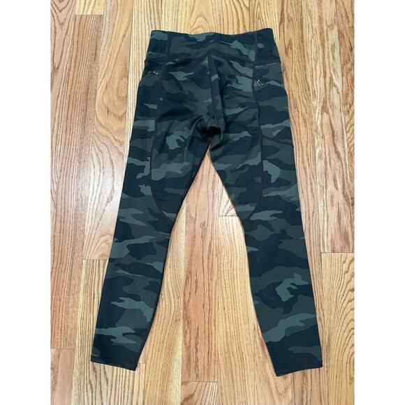 Athleta Camo Leggings Size S - Picture 2 of 3